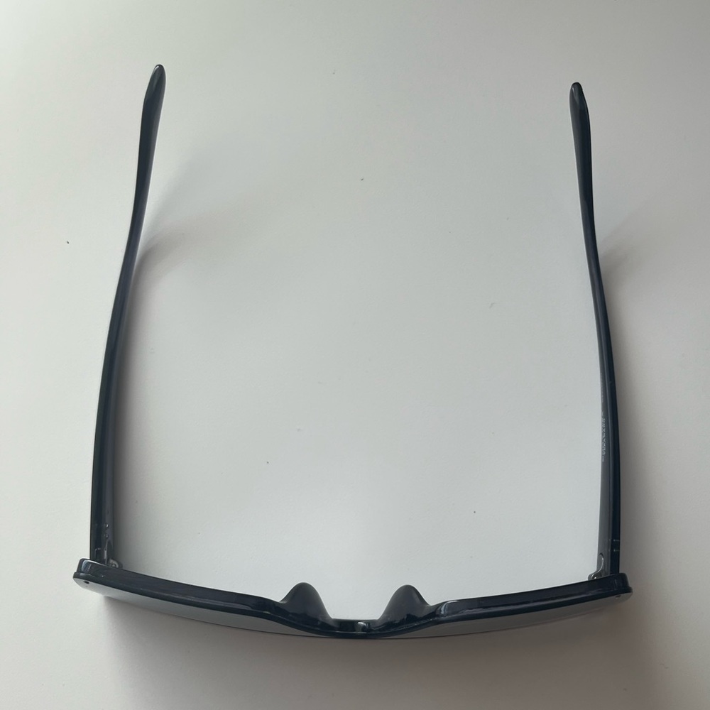 Square Frame Sunglasses - Picture 3 of 8